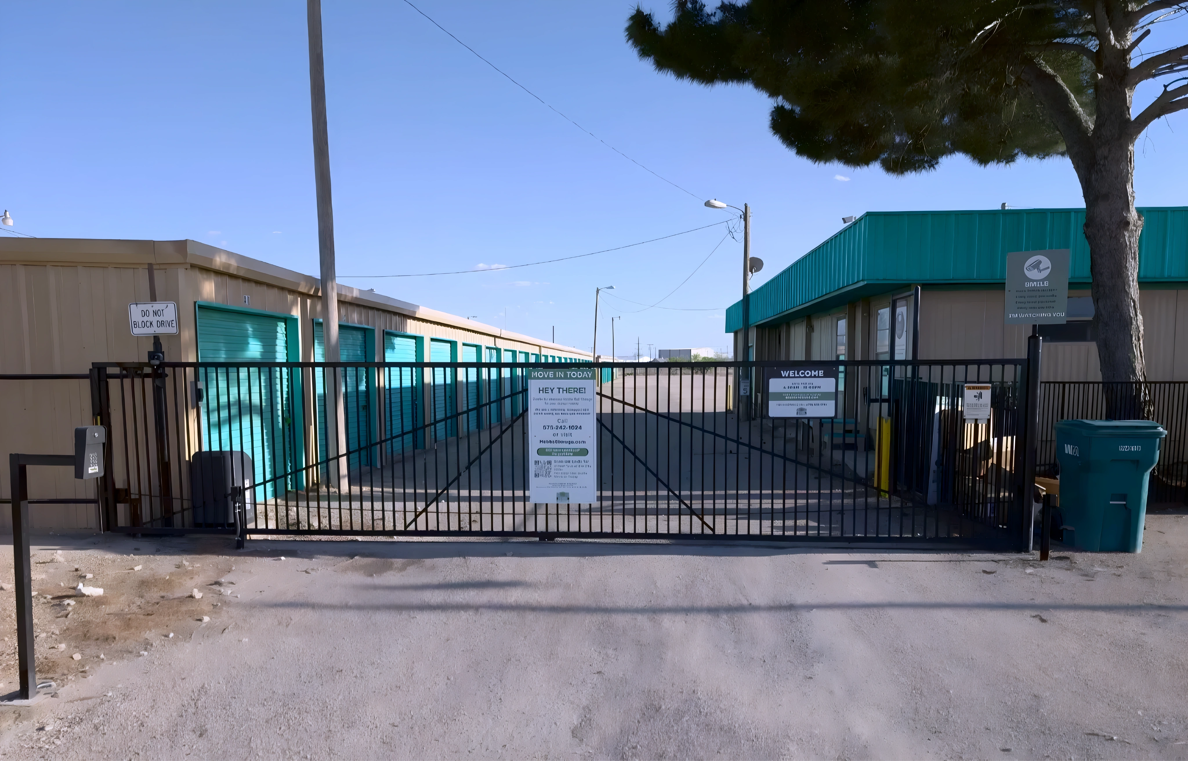 Affordable fenced self storage in Hobbs, NM at 1515 West Broadway Place
